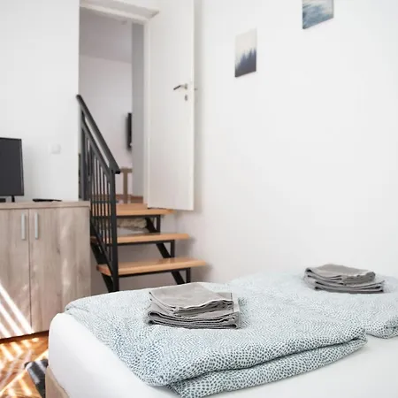 Tea 2 Apartment Belgrad